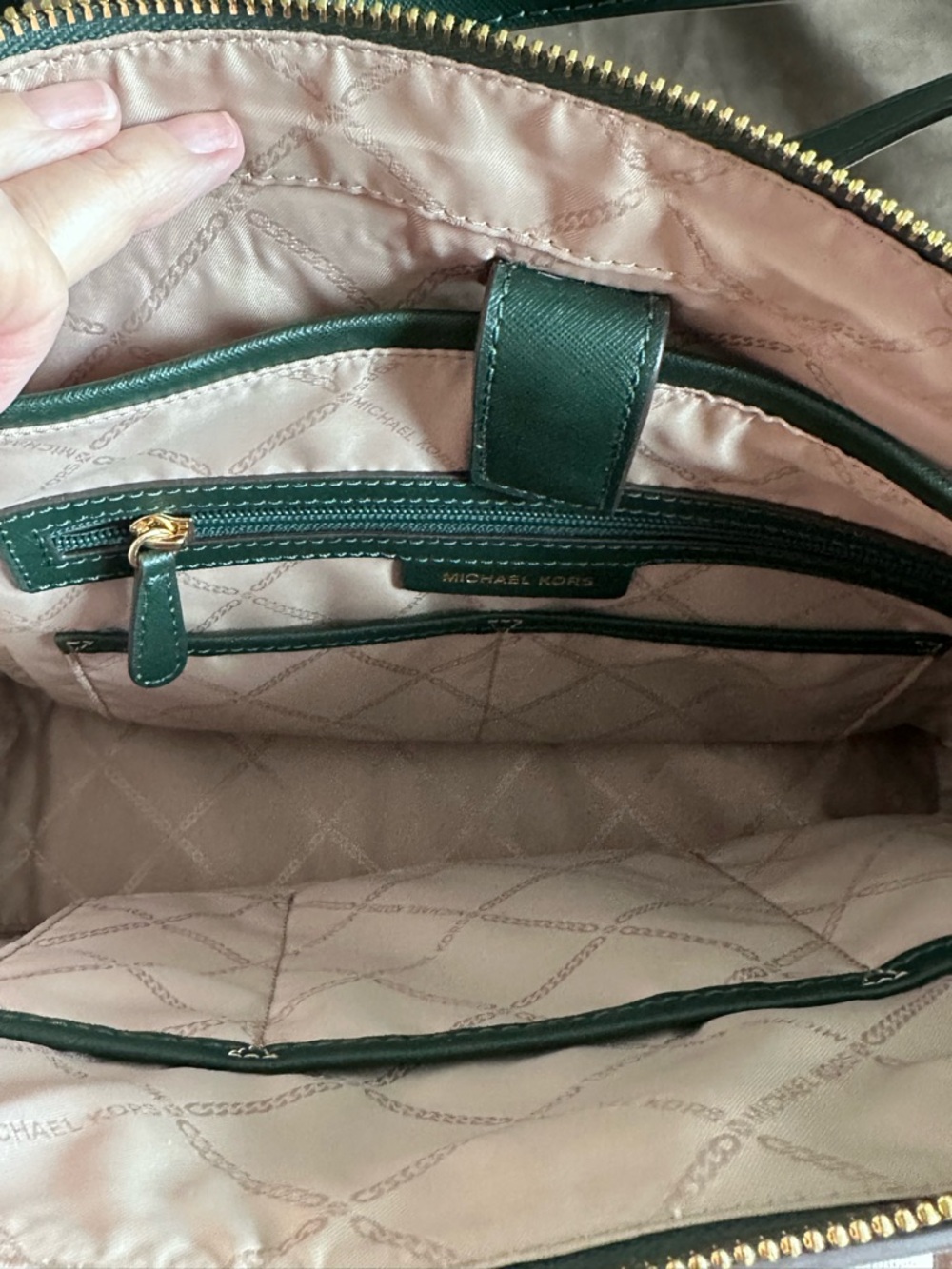 Michael Kors Green Saffiano Leather Tote Gold Hardware MK Charm - Picture 10 of 12